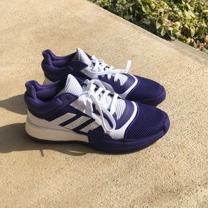 Size 11 Men’s Marquee Boost Low Basketball shoe